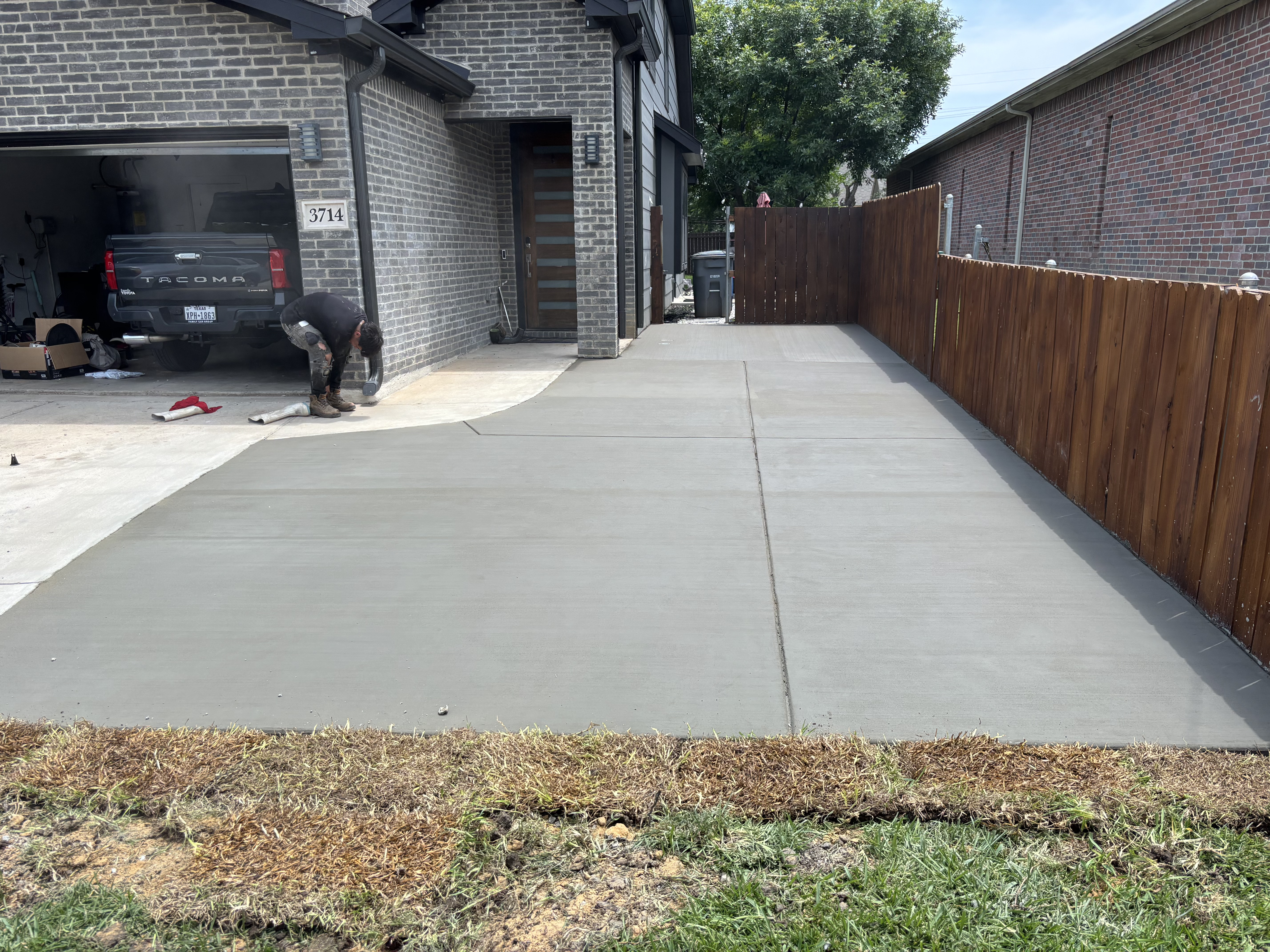 Completed concrete driveway